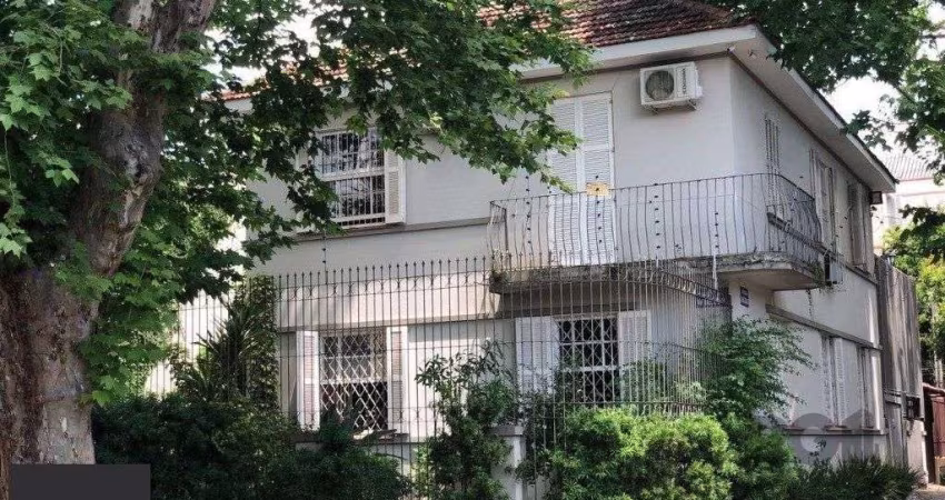 Sobrado 6 dormitórios à venda São Geraldo Porto Alegre/RS