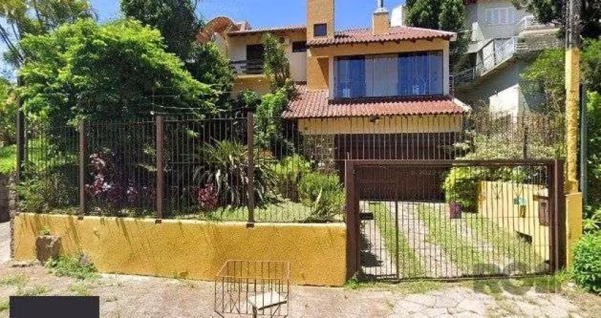 Casa 4 dormitórios à venda Teresópolis Porto Alegre/RS