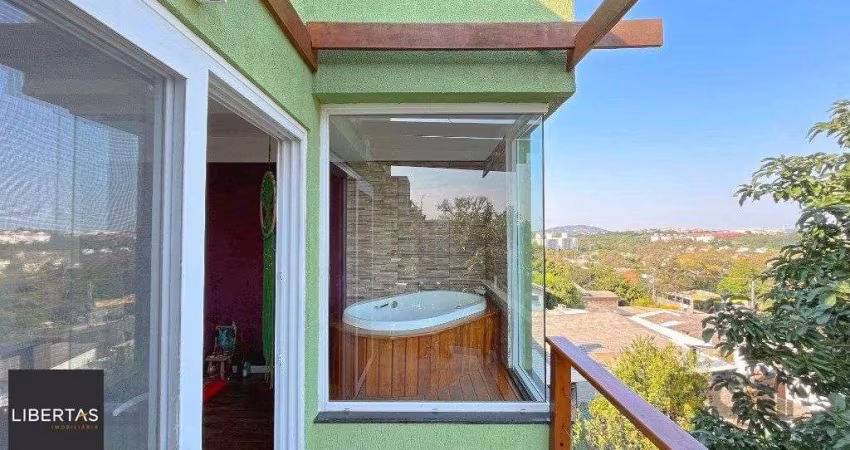Excelente casa 03 dormitórios sendo 01 suíte com jacuzzi, 03 banheiros,  03 vaga