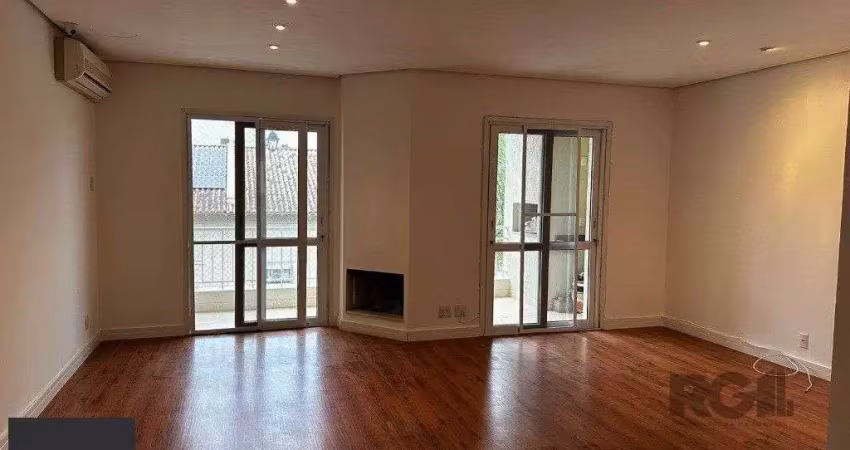 Casa em condomínio com 245m² - 3 dormitórios, 2 vagas no bairro Pedra Redonda