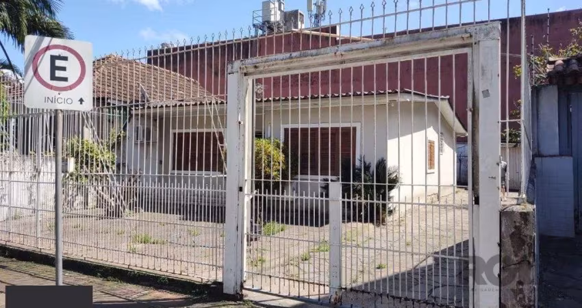 Casa 3 dormitórios à venda Tristeza Porto Alegre/RS