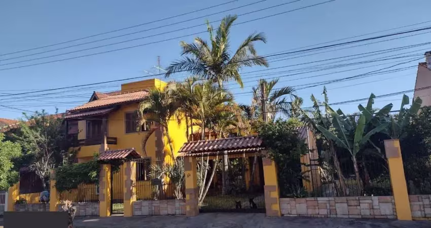 Casa para venda - 693.6m², 5 dormitórios, sendo 3 suites, 4 vagas - hípica