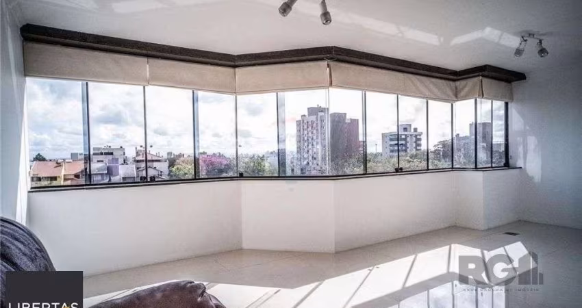 Excelente cobertura de 255m² com 3 dormitórios e 2 vagas.