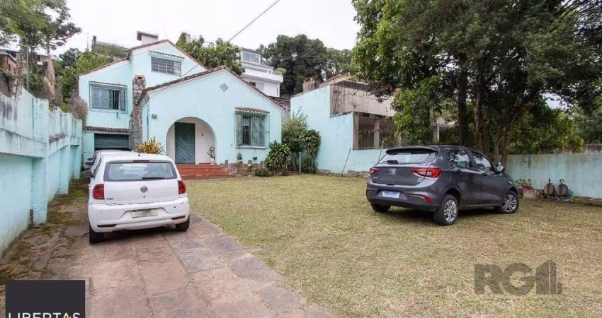 Casa 3 dormitórios à venda Vila Assunção Porto Alegre/RS
