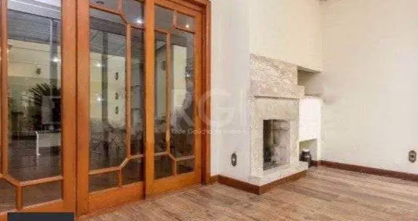 Casa para venda - 250m², 5 dormitórios, sendo 1 suites, 4 vagas - sarandi