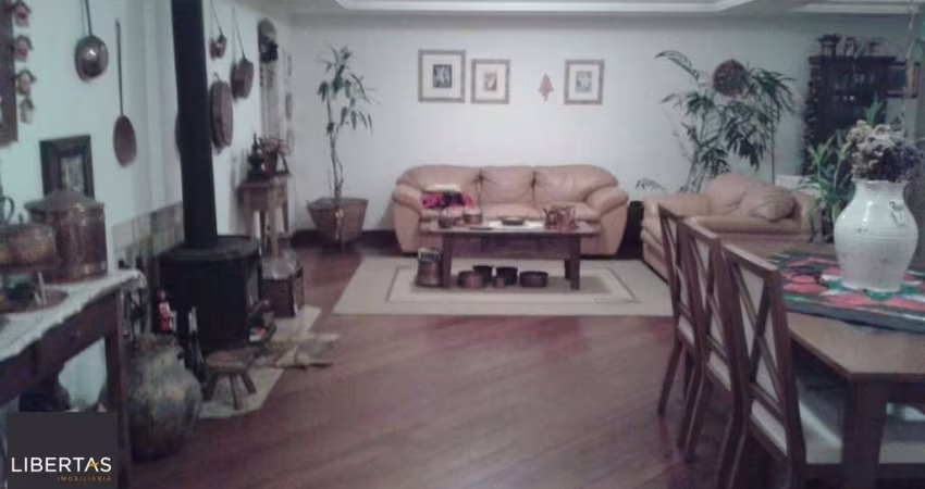 Casa para Venda - 430m², 3 dormitórios, sendo 1 suites, 4 vagas - Jardim Isabel
