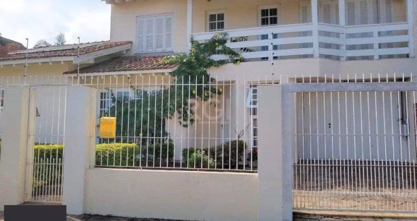 Casa para Venda - 264m², 3 dormitórios, sendo 1 suites, 3 vagas - Vila Nova