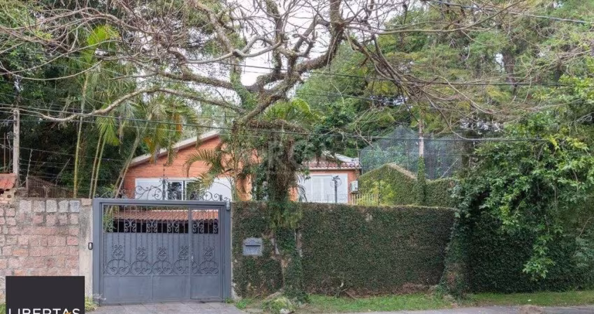 Casa para Venda - 300m², 4 dormitórios, sendo 2 suites, 4 vagas - Vila Assunção
