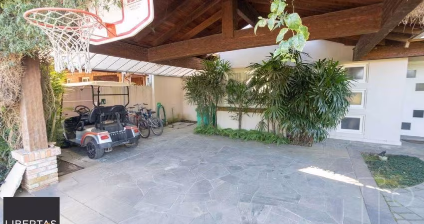 Casa Condominio para Venda - 240.87m², 3 dormitórios, sendo 3 suites, 4 vagas -