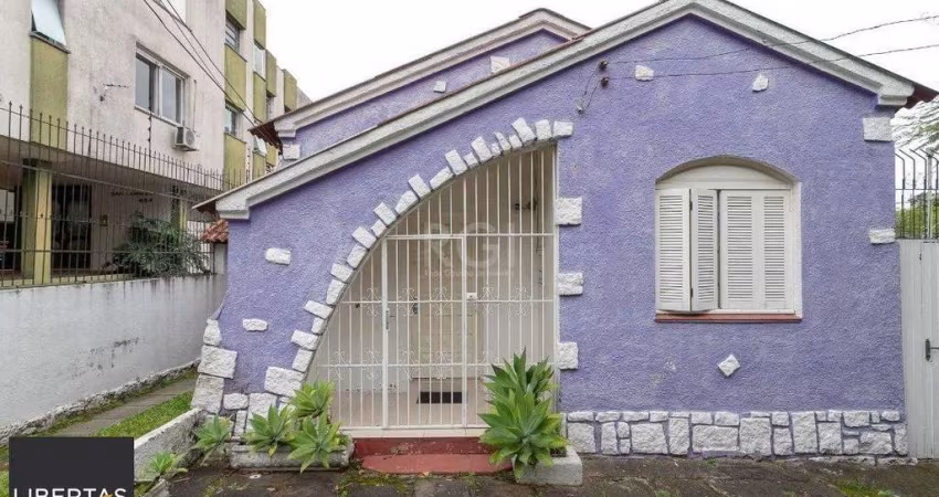 Casa para Venda - 0.01m², 5 dormitórios, 10 vagas - Petrópolis