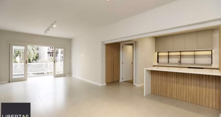 Apartamento 03 dormitórios revitalizado no Moinhos de Vento em Porto Alegre.