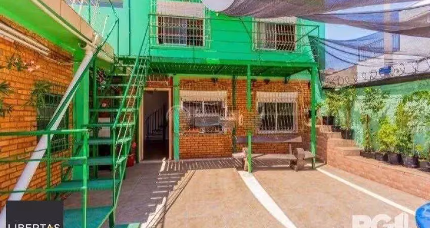 Casa com 3 quartos à venda na Avenida Assis Brasil, 1019., Passo da Areia, Porto Alegre