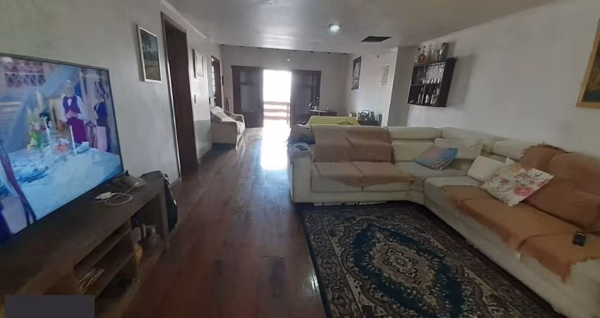 Casa Residencial Semimobiliada à Venda em Porto Alegre, RS
