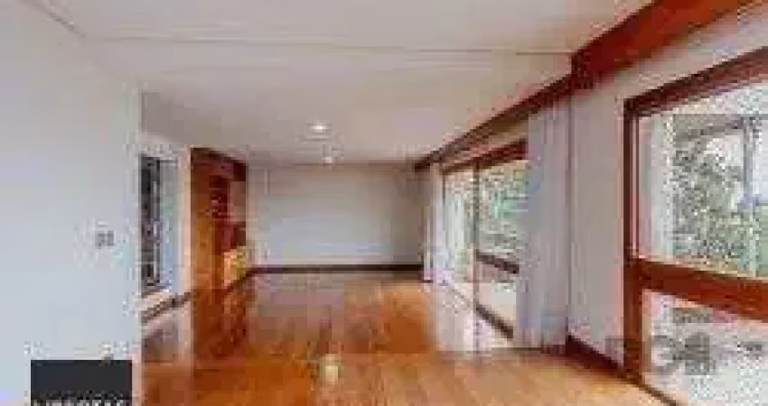 Vende-se amplo apartamento 3 quartos 2 vagas 4 banheiros - 200m² - Auxiliadora