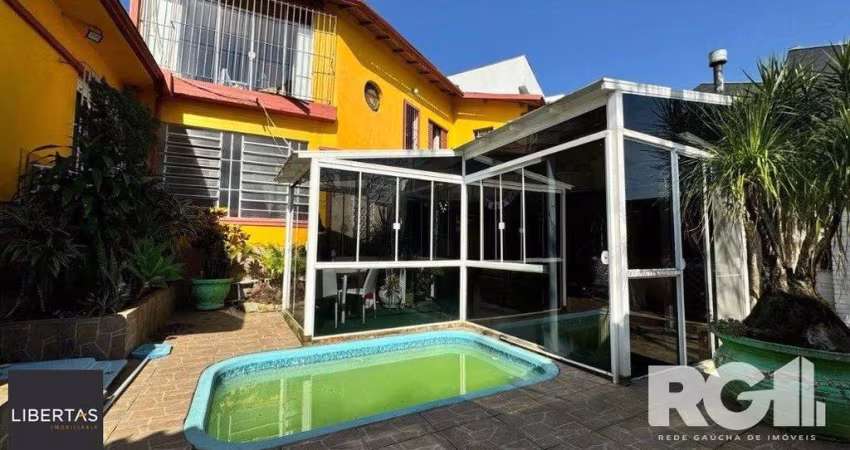 Casa 3 dormitórios à venda Vila Ipiranga Porto Alegre/RS