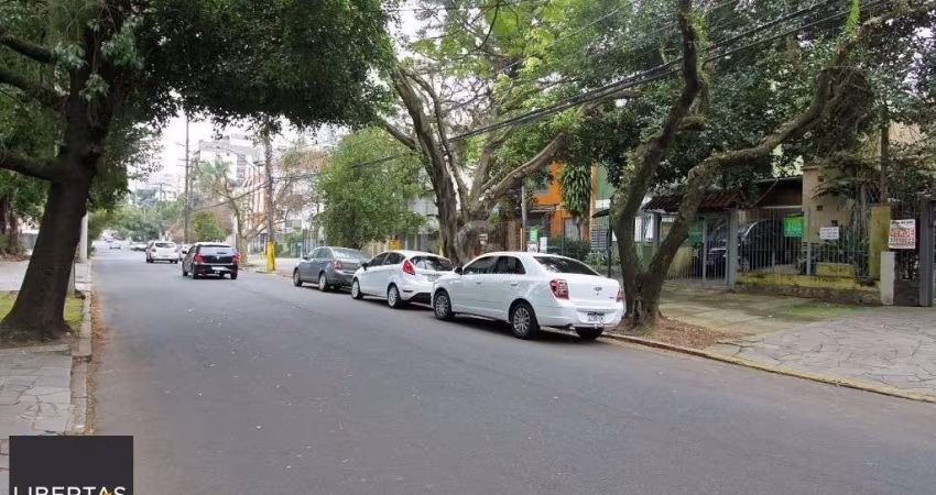 Terreno com Casa Para comprar com 3 dormitórios  111 m²