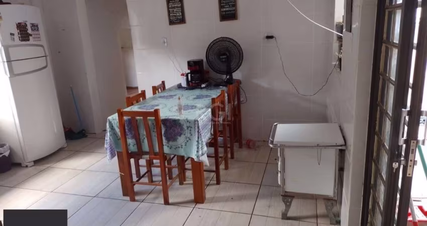 Casa de 4 dormitórios no bairro Jardim Floresta