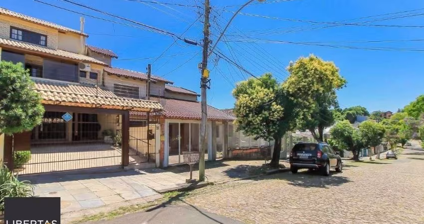 Casa 3 dormitórios à venda Cavalhada Porto Alegre/RS