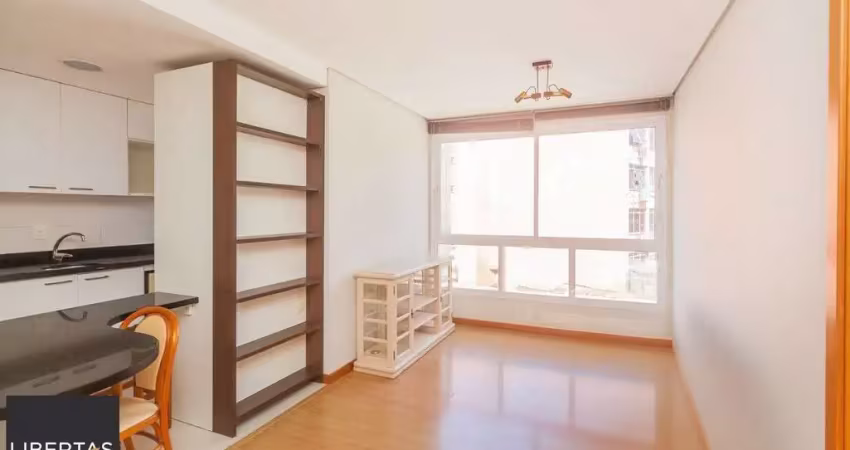 Apartamento com 1 dormitório e 1 vaga de garagem no bairro petrópolis