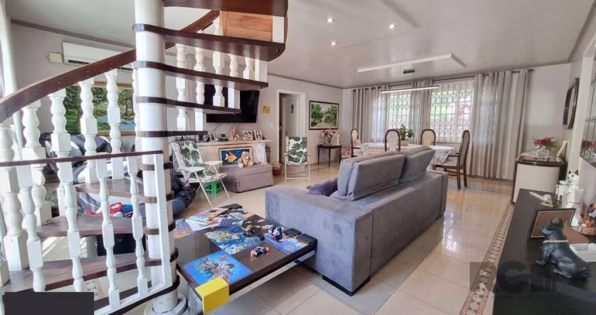 Casa 4 dormitórios, espaço gourmet, piscina, jardim do salso Porto Alegre RS