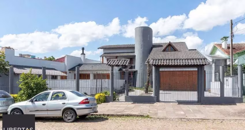 Casa para venda - 451.63m², 5 dormitórios, sendo 1 suites, 4 vagas - cristal