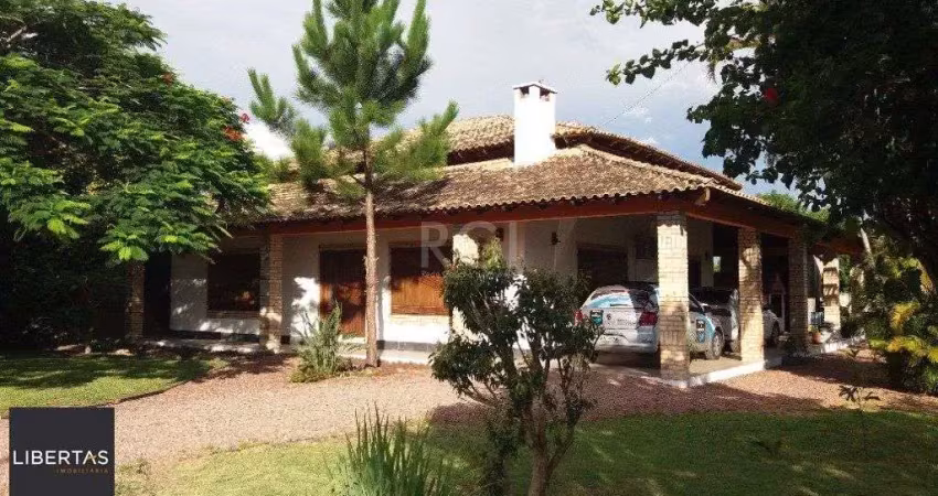 Casa para venda - 220m², 2 dormitórios, sendo 1 suites, 4 vagas - belém novo