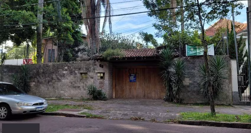 Casa com 4 quartos à venda na Avenida Belém, 68, Teresópolis, Porto Alegre