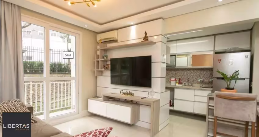 Apartamento mobiliado com 3 dormitórios, suíte, sacada e churrasqueira.