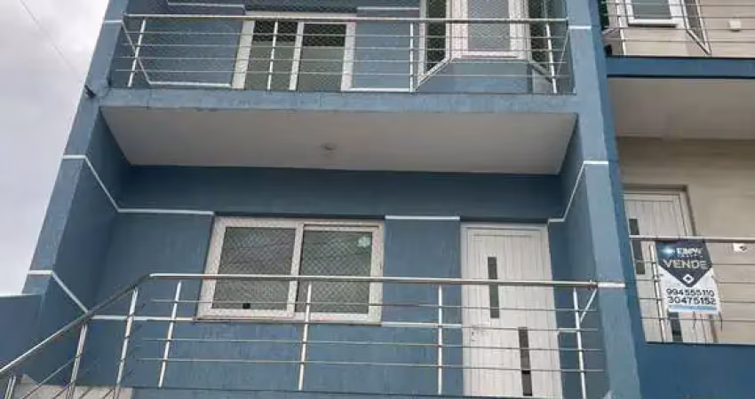 Casa sobrado em gravatai de 3 dormitórios e 2 vagas para alugar