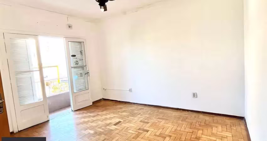 Apartamento 2 dormitórios com sacada e pátio - excelente localização
