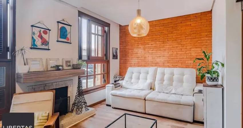 Casa em condomínio 3 dormitórios e sótão bairro cristal