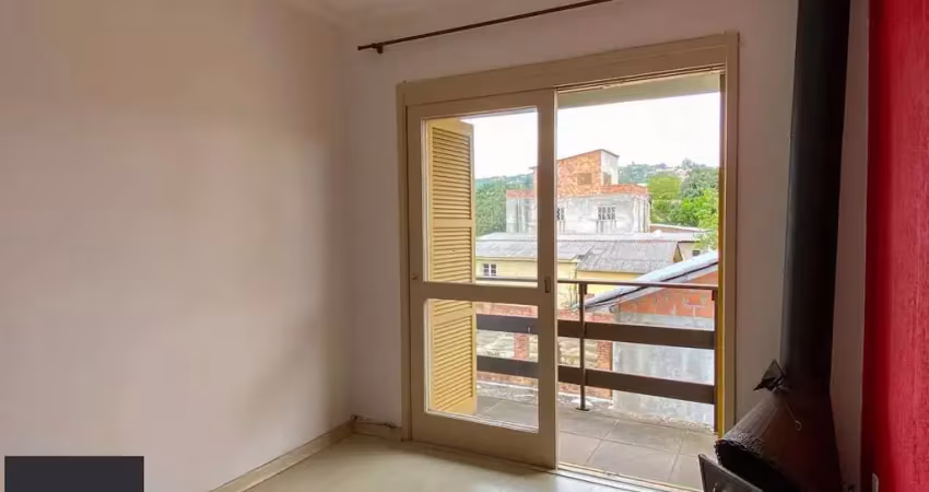 Apartamento 1 dormitório com sacada de 44m² no bairro partenon