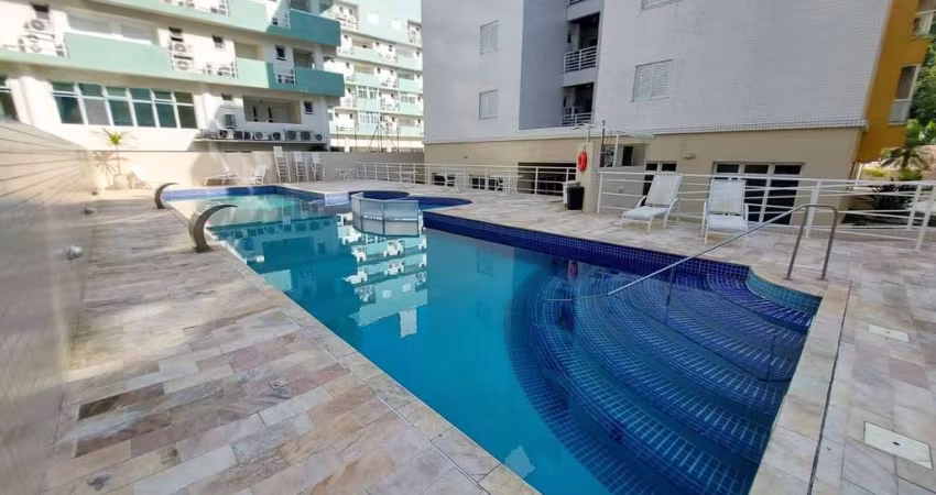 Amplo apartamento no Canto Nobre da Praia Grande !