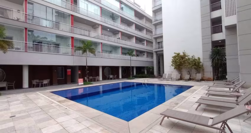 LINDO LOFT COM ÓTIMA LOCALIZAÇÃO NA PRAIA GRANDE