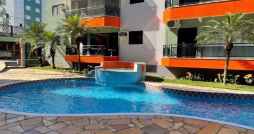 Apartamento duplex com ótima localização no Itaguá!