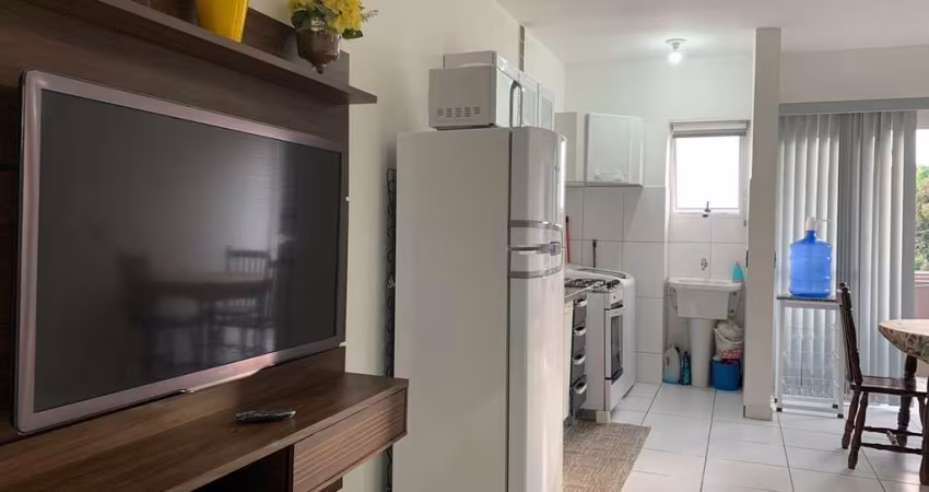 APARTAMENTO COM ÓTIMA LOCALIZAÇÃO NO CENTRO DA CIDADE!