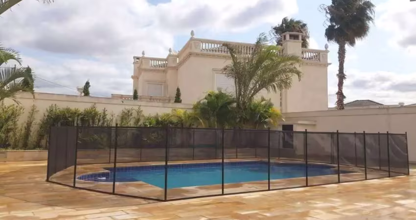 Casa em condomínio, 4 dormitórios, 2 suítes, 4 vagas