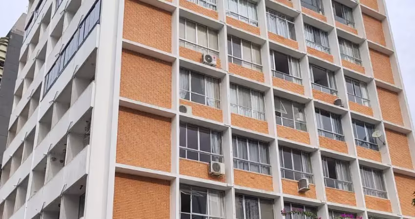 Apartamento com 104 m², 03 dormitórios no centro de Florianópolis