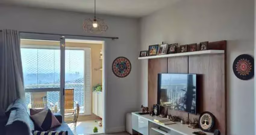 Apartamento com 3 Quartos e 2 banheiros à Venda, 108 m² por R$ 715.000