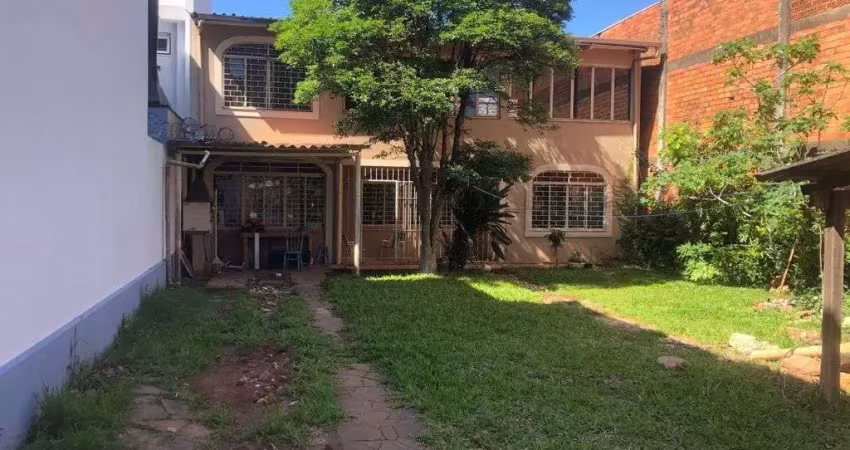 Sobrado com 122,00 m² de área privativa  rua protasio alves niterói canoas rs