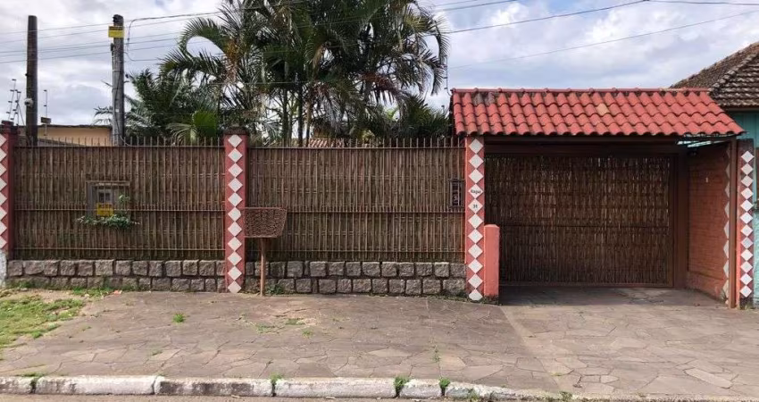 Casa á venda 4 quartos com 176 m2  , bairro Niterói - Canoas