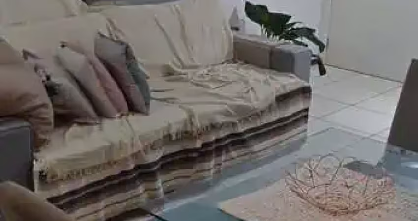 Apartamento Térreo 3 Dormitórios Condomínio Barcelona Rua Camboatás  Igara