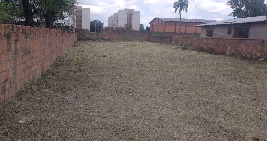 Terreno á venda com 350,00 m² , no bairro Fátima - Canoas