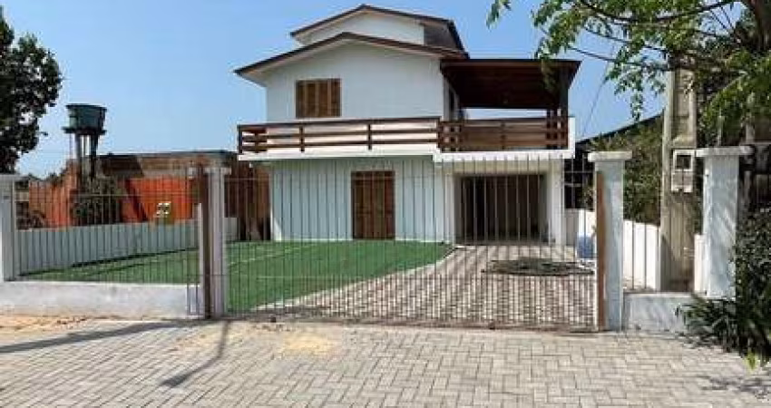 Sobrado com 203,00 m² 4 Dormitórios Av. Perimetral  Centro de Portão - RS.