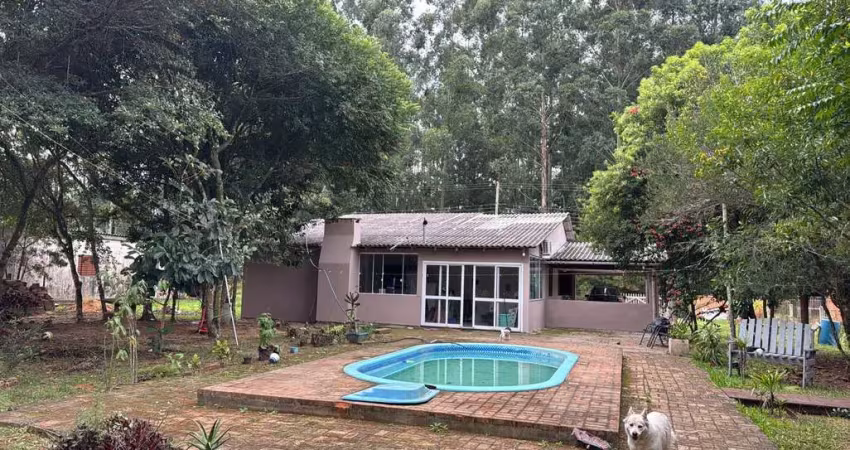 Chácara com 1860,00 m² com casa de alvenaria piscina  aguas claras viamão