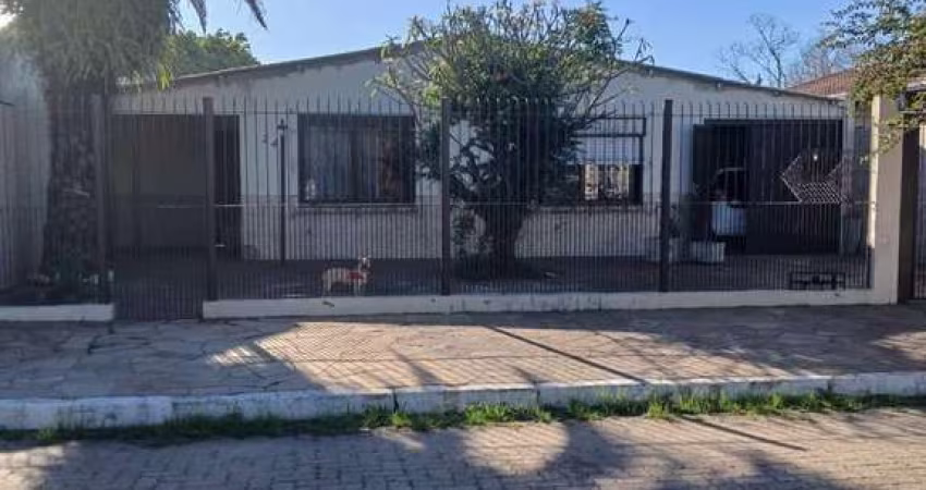 Casa Alvenaria na Rua dos Pavoes Bairro Cinco Colonias Canoas RS
