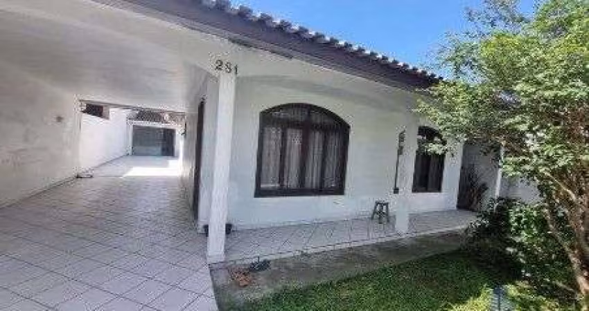 CASA COM 3 QUARTOS E 344M² NO SITIO CERCADO