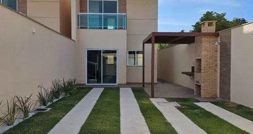 Casas Duplex com área de 93m2, 3 quartos e amplo espaço de terreno. Bairro Coaçu Eusebio!