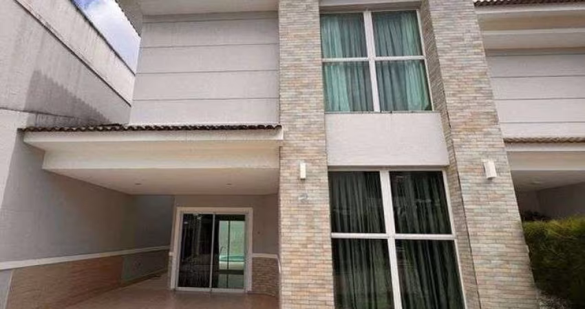 Casa Duplex em Condomínio com excelente localização! Área de 165m2 e amplo lazer.