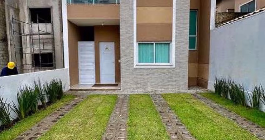Casas em condomínio no Eusébio! Área de lazer completa.
